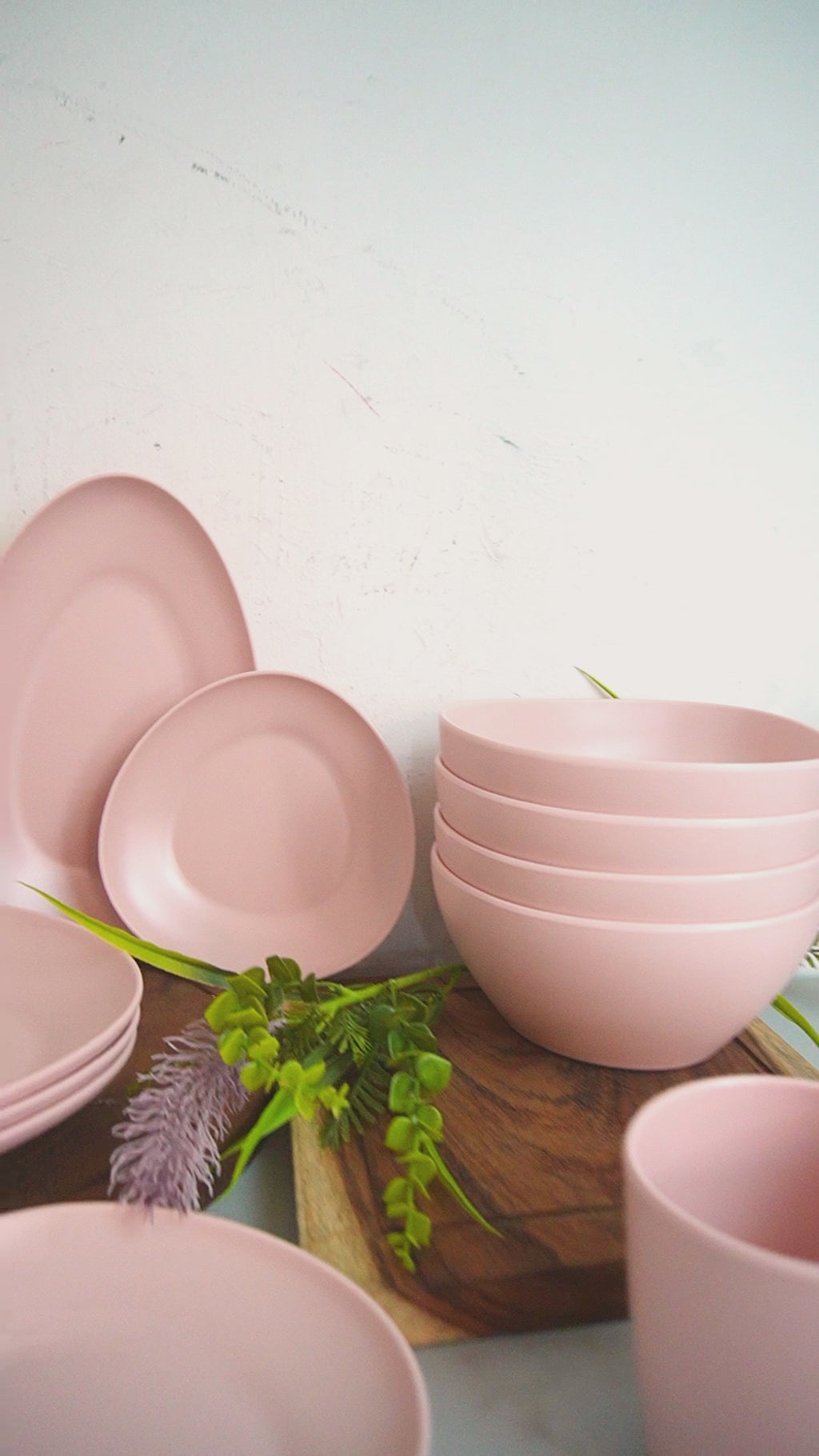PROMOCIÓN Batería de Cocina Cerámica Antiadherente + Vajilla Melamina